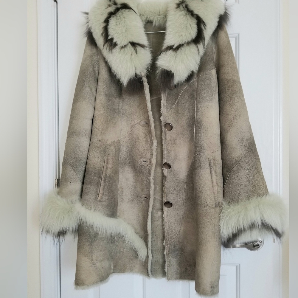PRODI Leather Jacket with Fox Trim